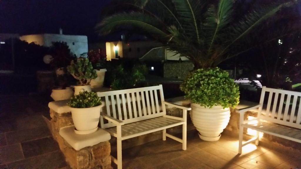 אורנוס Anixi Hotel מראה חיצוני תמונה